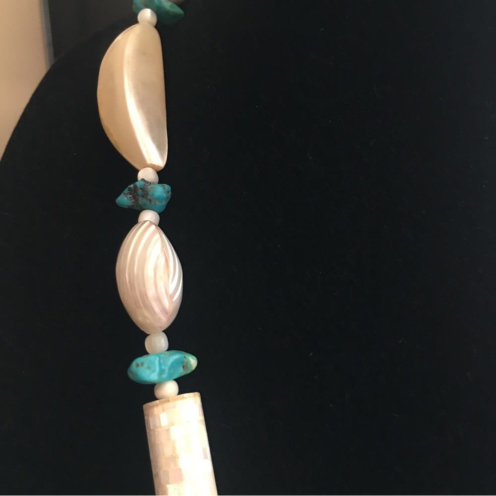 Shell & Turquoise Necklace - Picture 5 of 16